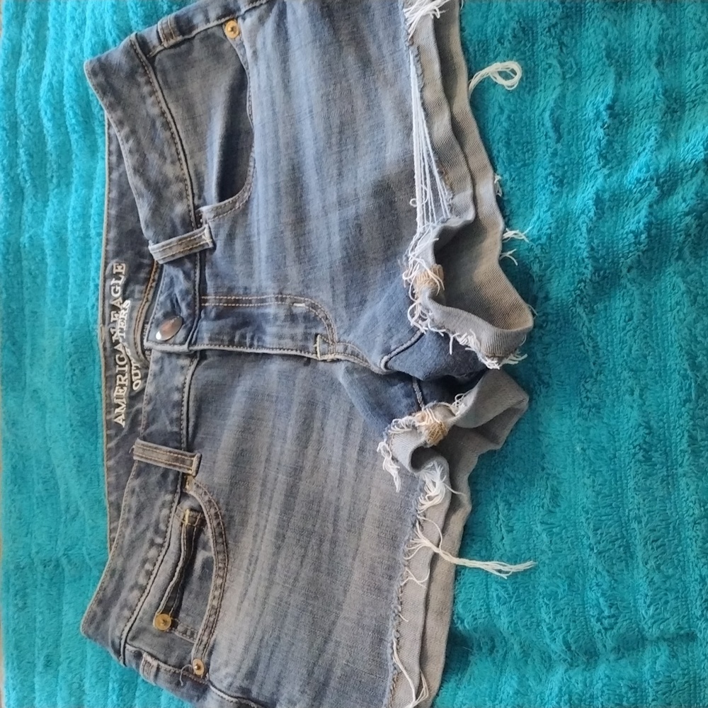 American eagle shorts size 8